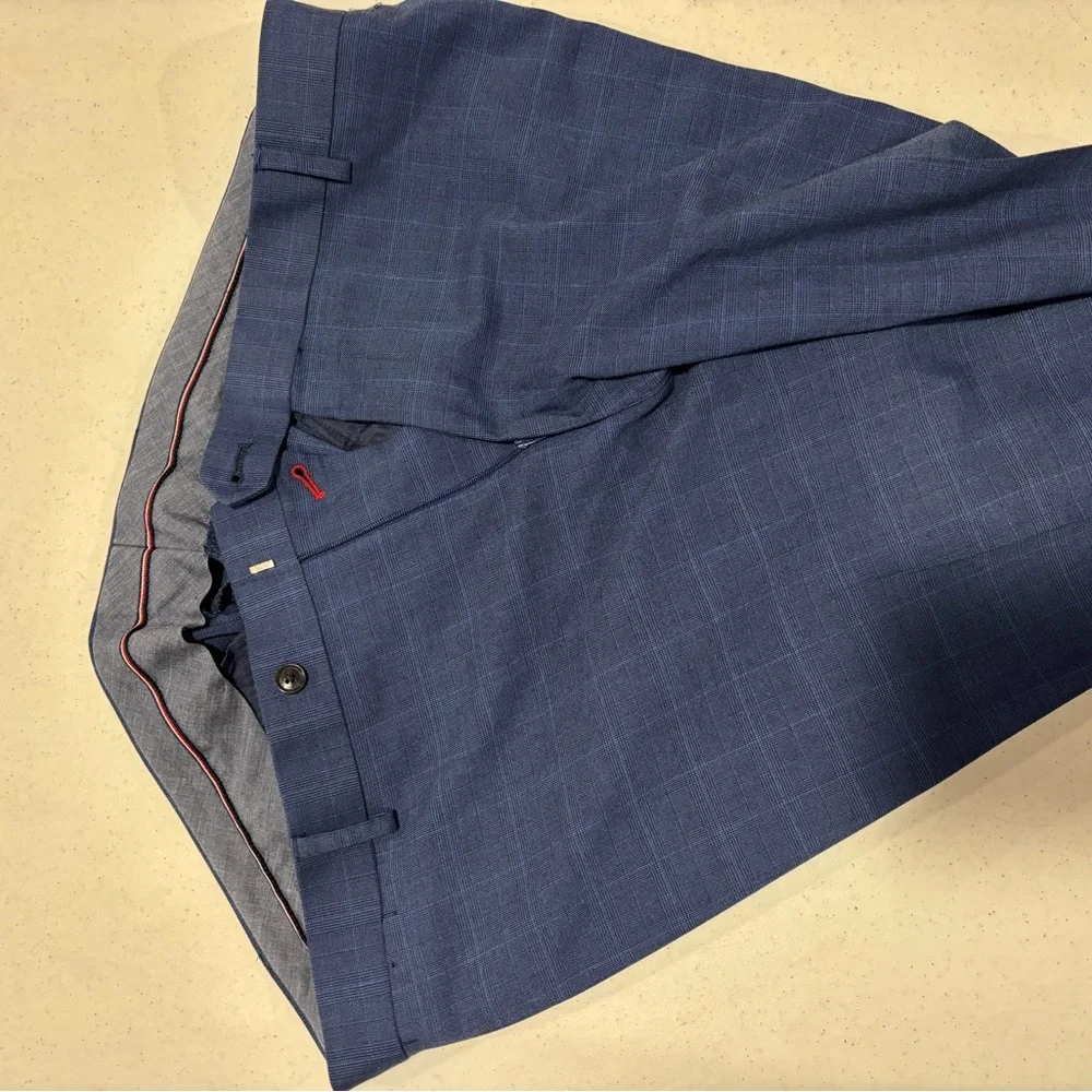 Tommy Hilfiger Navy Blue Suit - Picture 9 of 9